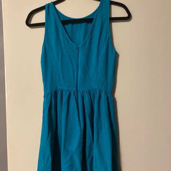 - Talula dress size 4, 100% rayon in deep teal colour - Picture 3 of 5